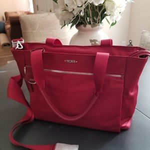 Tumi tote